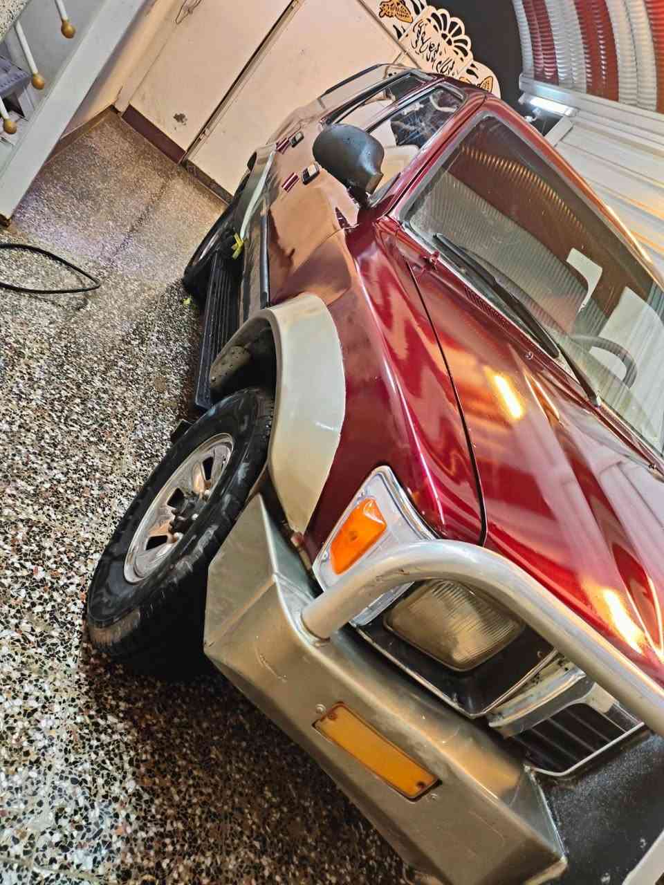 سلام عليكم للبيع تيوتا فورنا مديل 1994 السياره  جاهزه كير ومحرك ونجي سته سلندر نضاف   تخم تايرات جدد باتري جديد كهربايات شغاله السعر 40وبيها العنوان النجف الرقم***********
