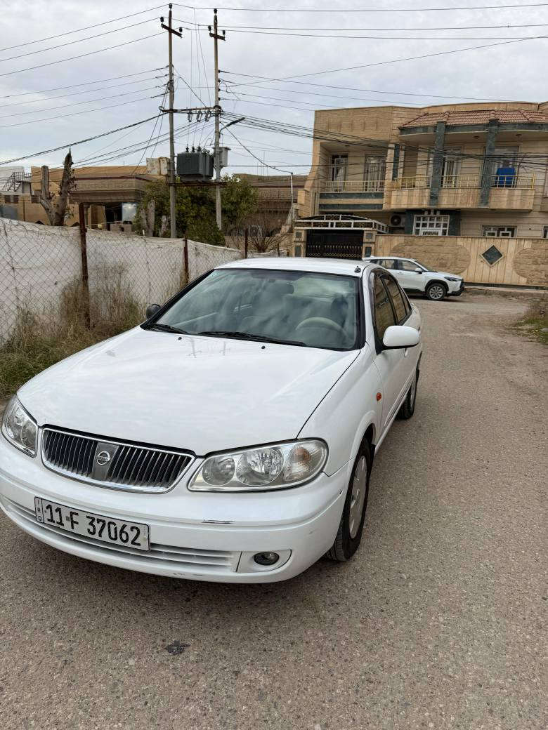 السلام عليكم سني موديل ٢٠٠٤ رقم بغداد مكانه فلوجة الصقلاويه السياره بيه صبغ صفحه وضربته الجاملغ الامامي عكس السايق السياره معروضه ٧٨ وبيه مجال
للاتصال *********** الفلوجة, الأنبار
