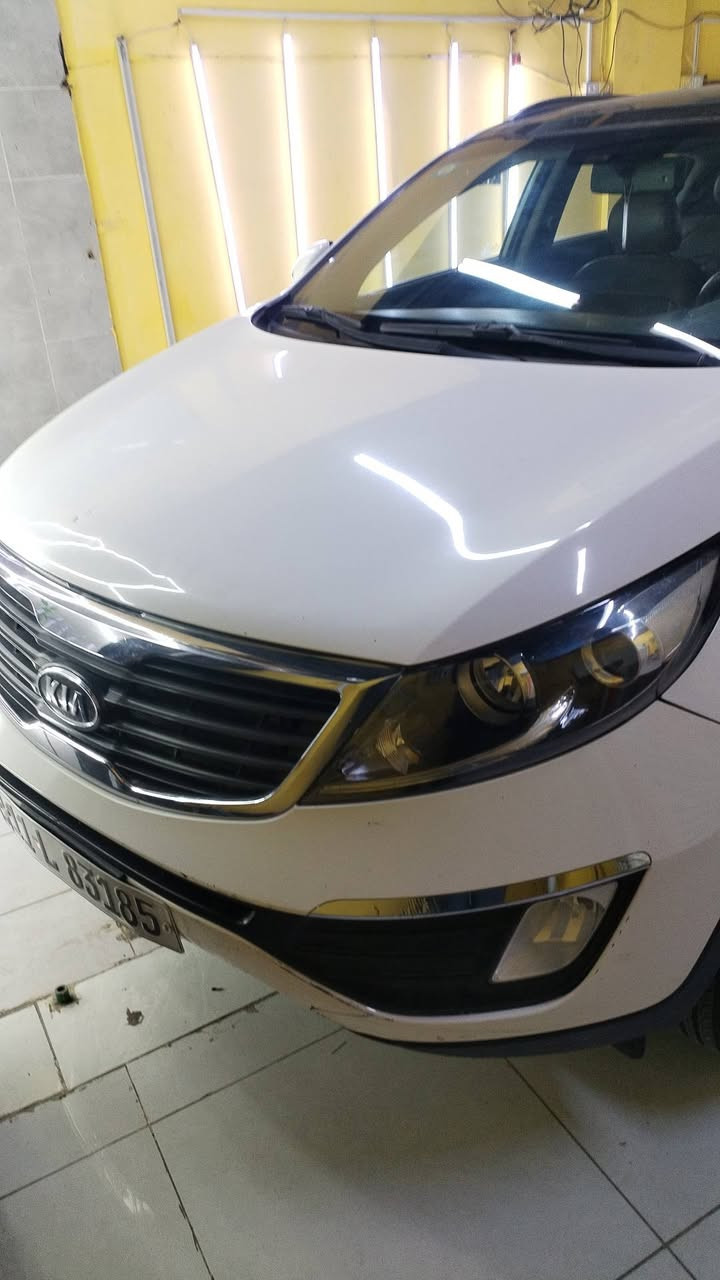 اسبورتج خليجي كفاله من الضربه توجد رصعات بصيطه وصبغ اصعين نهايت الصندوك فول عده البصمه مكينه 2000 السعر 138 رقم بغداد مكانها بغداد الكاضميه *********** باقي التفاصيل يرجو التصال موديل 11
