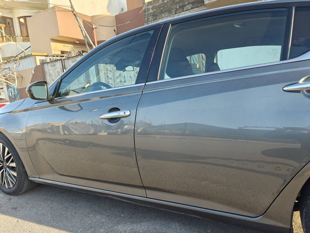 التيما 2024 SV نفطي هزة جديد ماشية 21 الف ميل حادثها قطعة جاملغ السايق وربع الباب وربع البونيد بيها رصعات وشخوط خفيف بباب السايق والخلفه ماتبين الا عن قرب ونظافه
كير ومحرك بشرط سيارة جاهزة ماتعب سعر 165 ومجال للتواصل ماسنجر او *********** زاخو, دهوك
