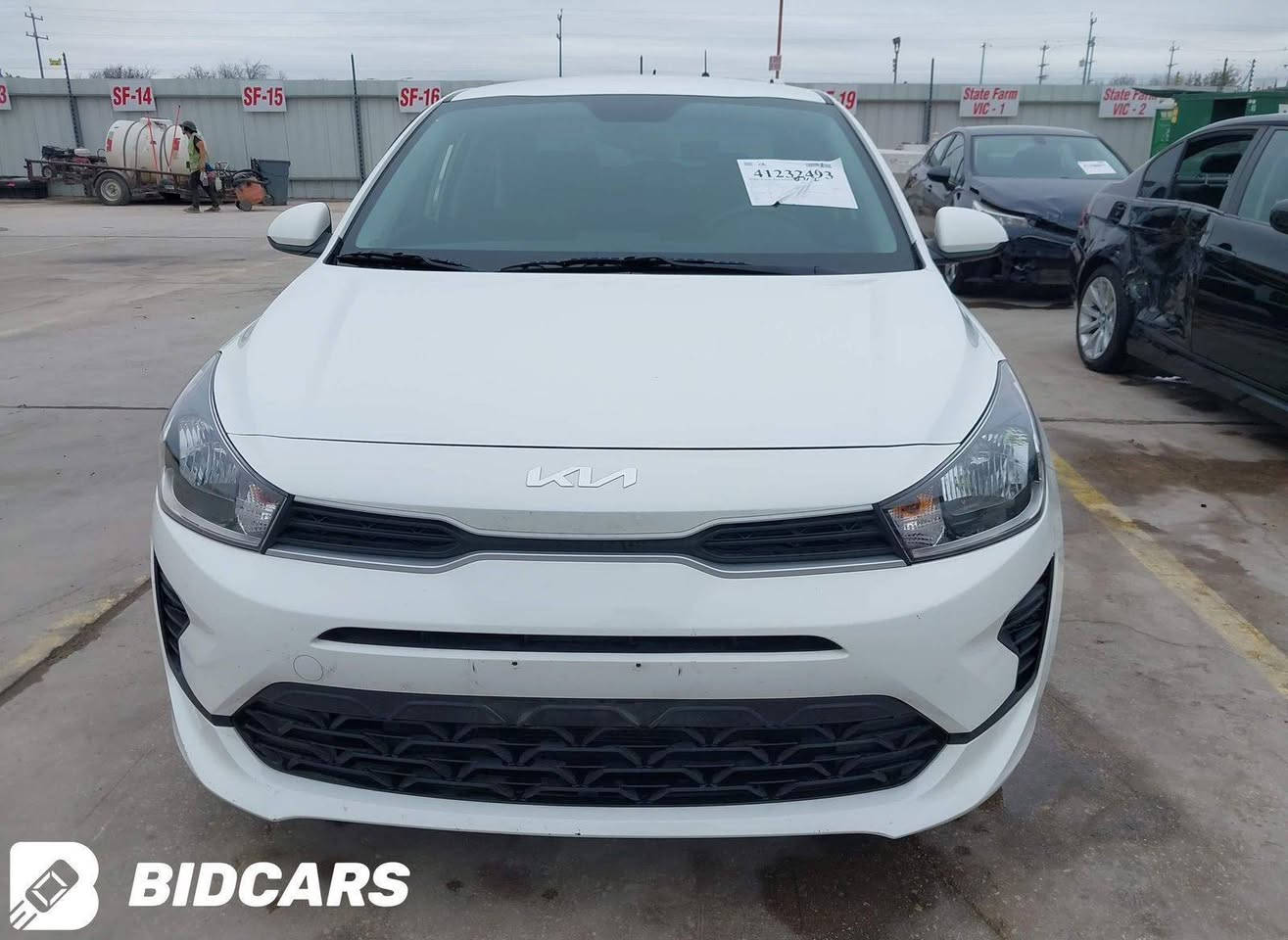 السلام عليكم اخواني الاعزاء
كيا ريو ٢٠٢٣ معوقين كربلاء وكالة عامة مطلقة
وارد امريكي حادث جدا بسيط موضح بالصور 
مكينة ١٦٠٠ دبل نوزل 
رقم كربلاء انكليزي 
ماشية ٣٠ الف 
موصفات عادية
شاشة 
كامره خلفية
تحكم استيرن
مثبت سرعة 
انظمة قيادة عادي وسبورت 
السعر المطلوب 124$ ورقة وبيه مجال 
مكاني كربلاء - فندق البارون 
***********
