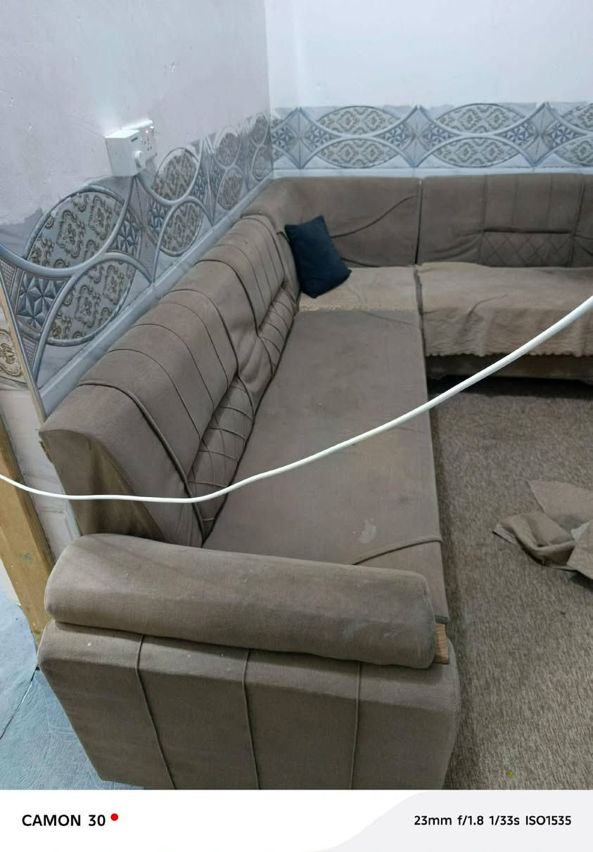 ديوان عشر مقاعد شغل تزكام مو سوكي مكان مجمع حطين قرب منفذ روكان وهذا رقم راعيه‭0770 962 7598‬.     السعر 150
