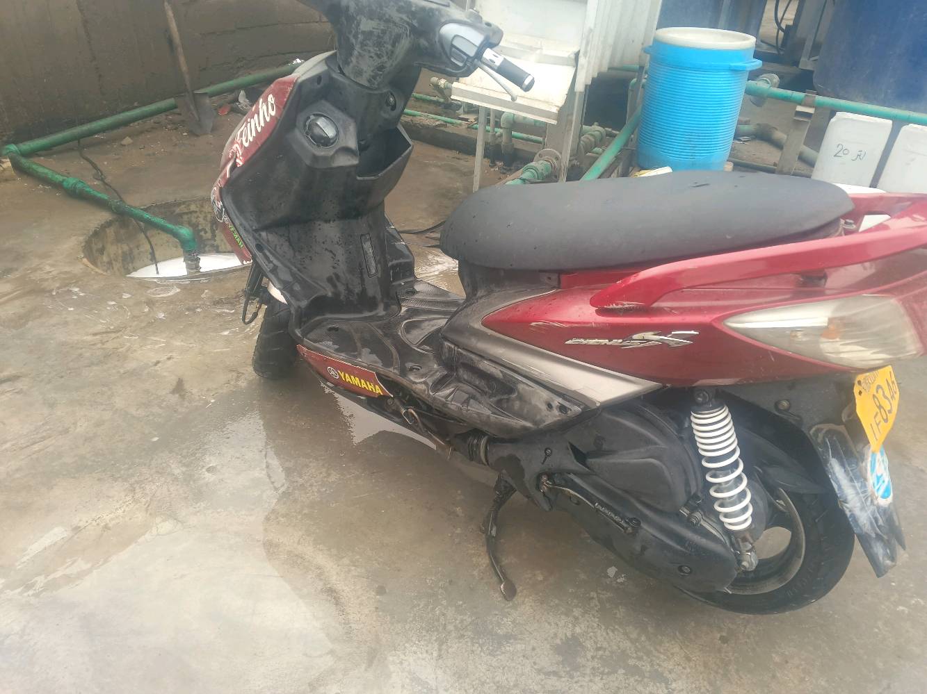 السلام عليكم ورحمه شباب الدراجه مامفتوحه الدراجه موديل 2009ياباني نوزل بيه نكوصات بصيطه نواعم 700وبيه مجال الشراي اكفلك مكنه ومن حلال وحرام بس هذه رقمي وتعاي وتساب ***********