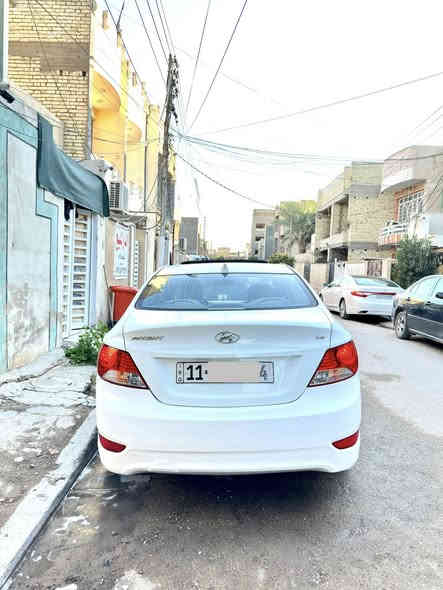 اكسنت موديل 2014 خليجي ماشية (132) رقم بغداد انكليزي الجديد  باسمي سنوية وهزة جديدة محرك 1600 دوش دبل قطرة ممتاز كير اوتو ممتاز فتحة سقف فول مواصفات  ارضية مغلفة جلد عده الشركه وكتلوكاتها تبريد تدفئة ممتاز للاتصال *********** متوفر واتس اب السيارة بدون صبغ بدون حادث  بدون تبديل مكاني بغداد  سنويه بأسمي  للبيع السعر 115$
