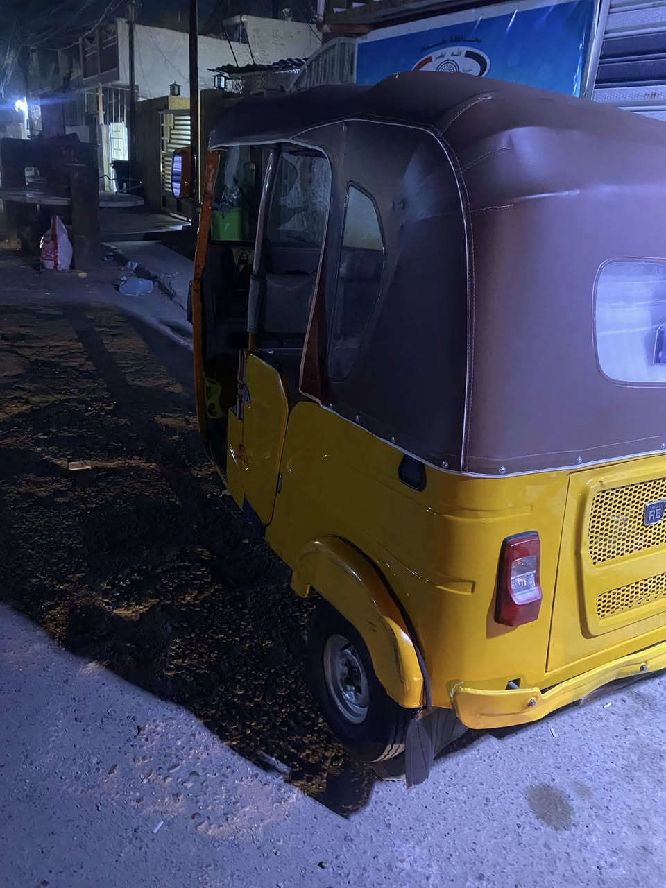 سلام وعليكم تكتك لبيع مديل 22كفالى عامه ماعده لغد ليسره بي ضربه سعر 8300 بيها مجال بسيط عنوان بغداد الشعب رقم *********** رقم بغداد انكليزي باسمي
