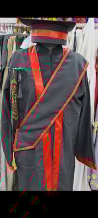 روب تخرج • قبعة • توصيل بغداد