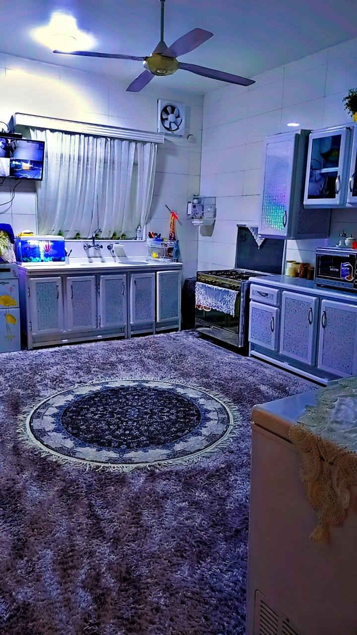 السلام عليكم
بيت للبيع في المجمع الايطالي ..المساحه 250 متر مربع بناء جديد يحتوي  الطابق الارضي على غرفتين نوم وبراني وصاله ومطبخ وصحيات خارجيه وداخليه ومخزن كبير  في الطابق الاول ..
مطلوب للمصرف 110 مليون دينار 
وللشركه المنفذه   14 مليون دينار 
القسط ألشهري 548 ألف دينار 
لمعرفة السعر النهائي والتفاصيل ألأخرى  التواصل مع مكتب الركن ألذهبي على الارقام 
***********.  --   ***********
