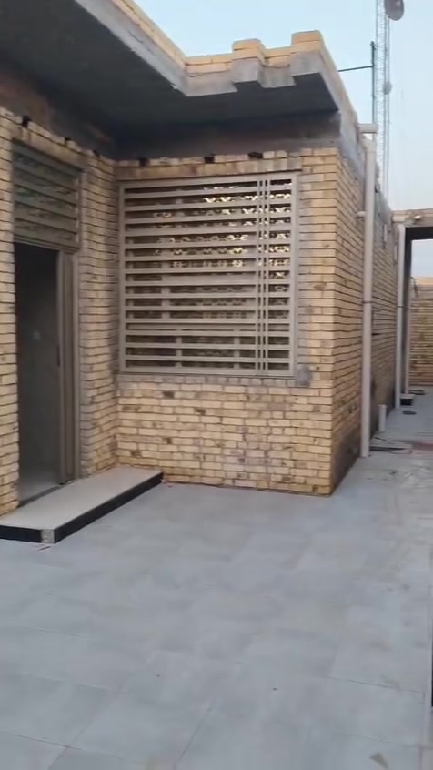 السلام عليكم بيت زراعي للبيع المساحه 230 متر بناء حديث طابوك السكف صب الموقع ناحيه الفظليه طريق سوك الشيوخ فظليه نزله شارع  البيطره يبعد عن شارع العام 100 متر منطقه سكنيه كافت الخدمات متوفره يمه للاستفسار *********** اتصل *********** واتساب 🥰 نستقبل كافت العروض داخل الفظليه واطرافها ❤
