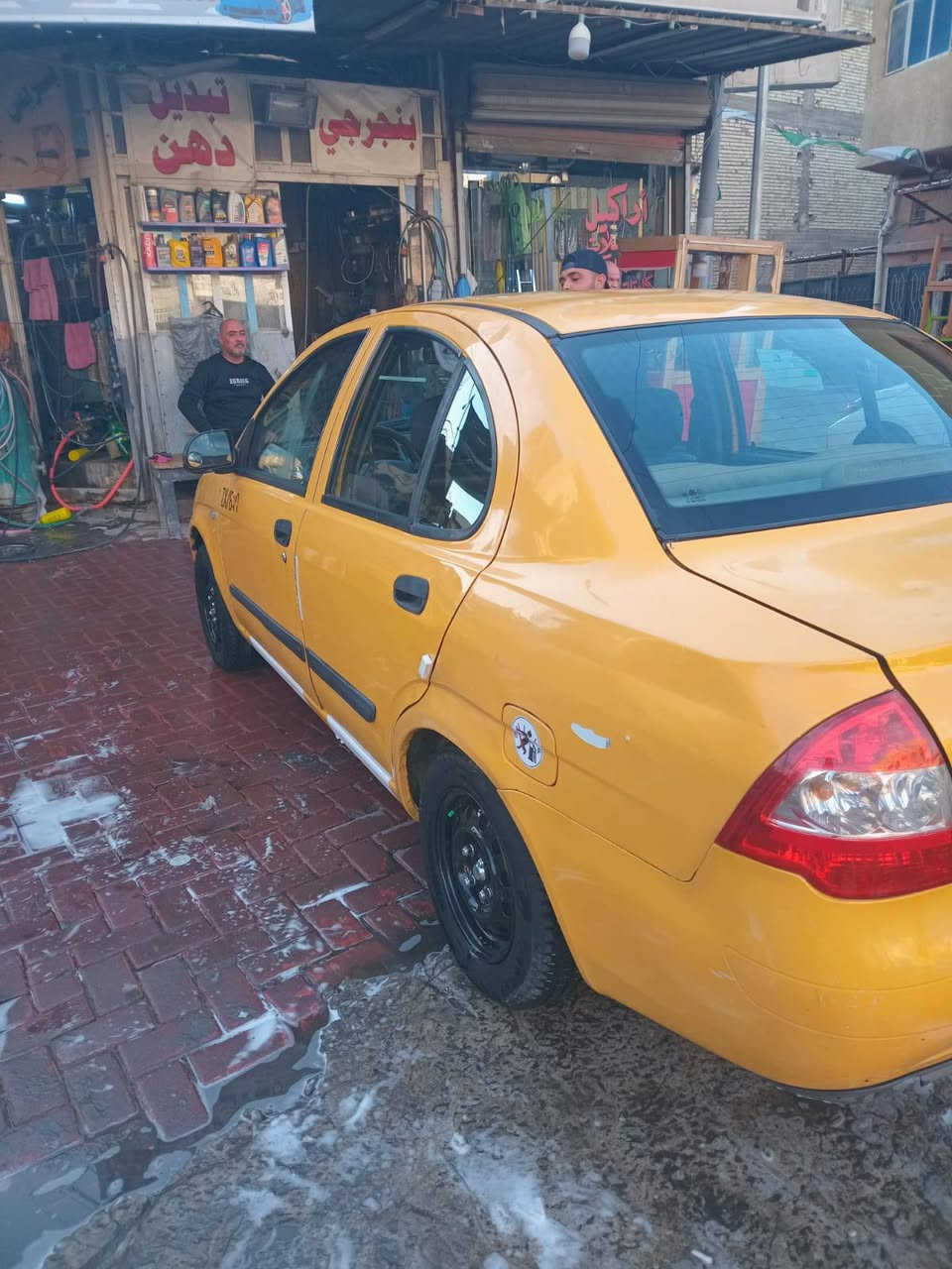 السلام عليكم طيبه موديل 16 بيها خيط تبخير السياره حلوه سعر 35وبيها مجال قليل المكان راغبه خاتون رقم الهاتف ***********
