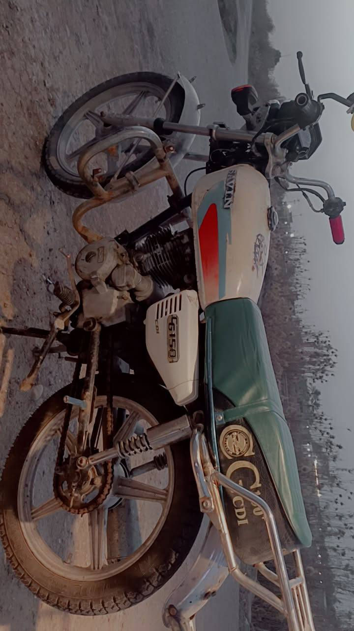 دراجه ايراني 5 گير نضافتها مثل مموضح بصوره اي نقوصات مابيها شي بصيط سعرها 300 مكاني طارميه/ مشاهده.. ‏‪***********‬‏
