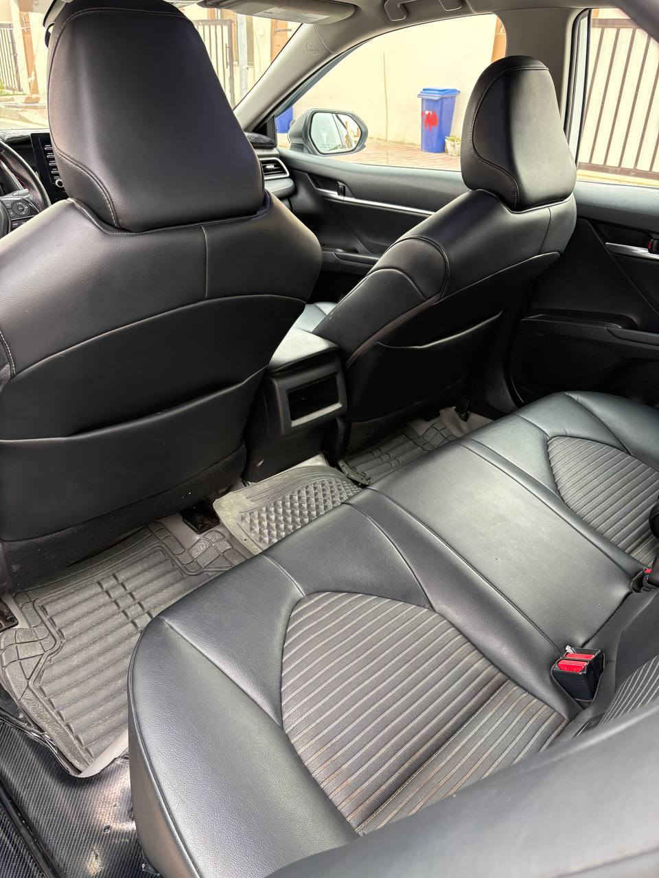 سياره كامري ٢٠٢١se كلين مكفوله من الصبغ والتعديل والتبديل والشخط والرصعه
سياره حيل نضيفه كير محرك صدر بشرط 
ماشيه ٩٠
مكاني كركوك السعر ٢٣٥وبيه مجال 
***********
