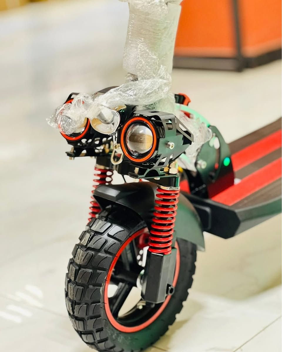 توصيل مجاني لكل محافظات العراق ⚡
سكوتر الوحش من براند E-SCOOTER العالمي ⚡
- شاشة ديجتال 🔻2027
- بطاريه ليثيوم 48 فولت 🔻
- ملف اصلي من شركة QC 🔻
- اشارات جانبيه 🔻
- 3 عدسات انارة LED 🔻
- دبلات امامي خلفي 🔻
- بريك دسك وقوف سريع و امن 🔻
- فتح بالكارت بتقنيه NFC 🔻
- دبل بالمقعد لقياده سلسه و مريحه .
متوفر لدى مركز سكوتر توبي 2B
ببغداد - شارع فلسطين - مجاور جامعة المصطفى
***********
