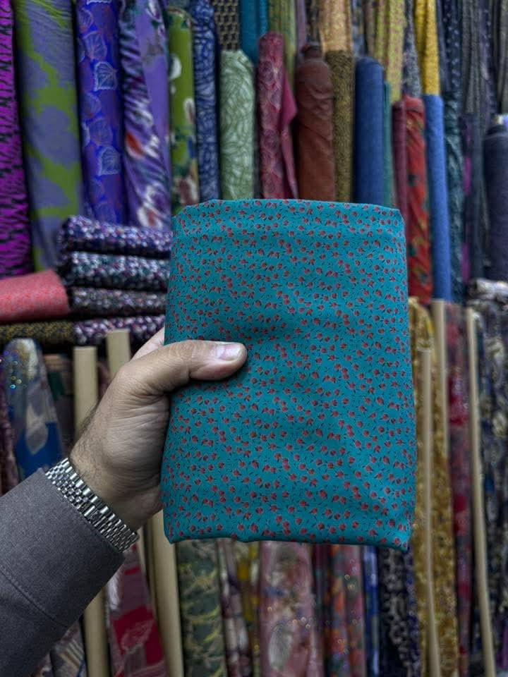 #جمال القطع
#كملو الصور
كشمير ايطالي دبل صبغ الخامة الأصلية شرط الضمان


**إذا كنت صاحب هذا الإعلان وتريد حذفه لأي سبب، رجاءا أرسل رسالة إلى الدعم الفني**