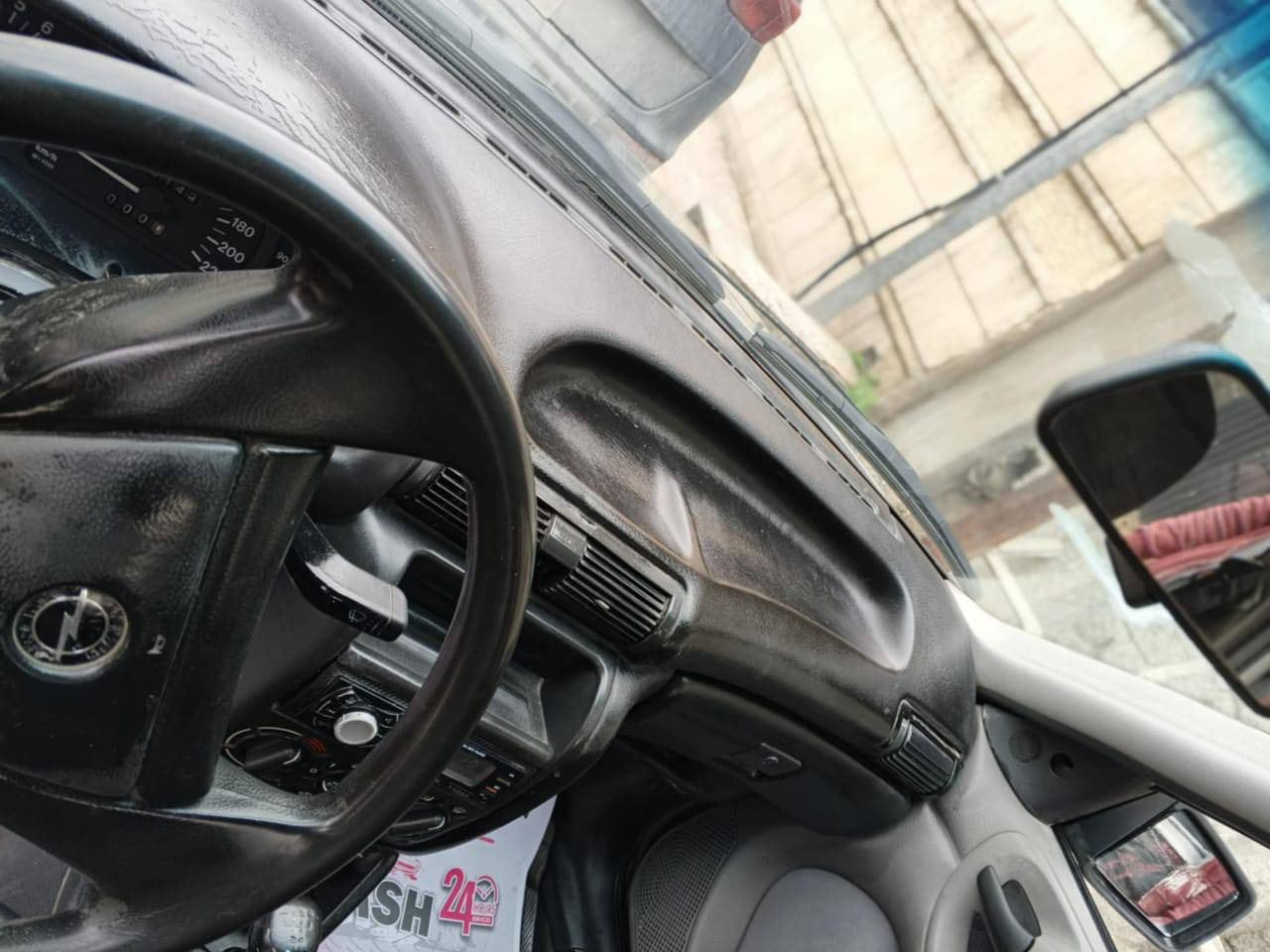 استرا رقم نينوى ألماني كير عادي 
موديل 93 
تبريد ثلج 
هزه جديده 
تشتري من الشرعي 
بيها سستم امبدل 
صبغ جماليه 
شرط التحويل+الوكاله 
العنوان.#مكتب_ريسان_لبيع_وشراء_السيارات (#موصل_الجانب_الايمن_حي17تموز_سايدين_الاقتصادين_مقابل_قطاع_الربيع) 
#اوقات_العمل⏲️ موجودين بالمكتب من ساعه10صباحاً الى الساعه 9مساءً 
ملاحظه يرجى الاتصال من الساعه العاشره  صباحاً الى الساعه العاشره مساءً 
للاتصال
📱***********
📱***********
#مكتب_ريسانالسعر 49بيها محال
