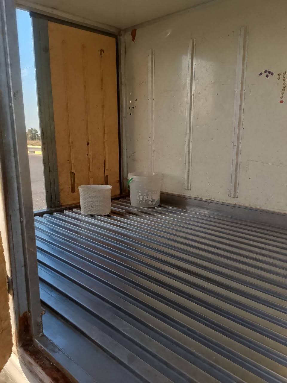 اسلام عليكم كيا براد مديل 11رقم جديد بسمي نكليزي محرك كير اكسل اكسل مكفولات محرك مسكر بم ونوزل 
اللبيع ***********
