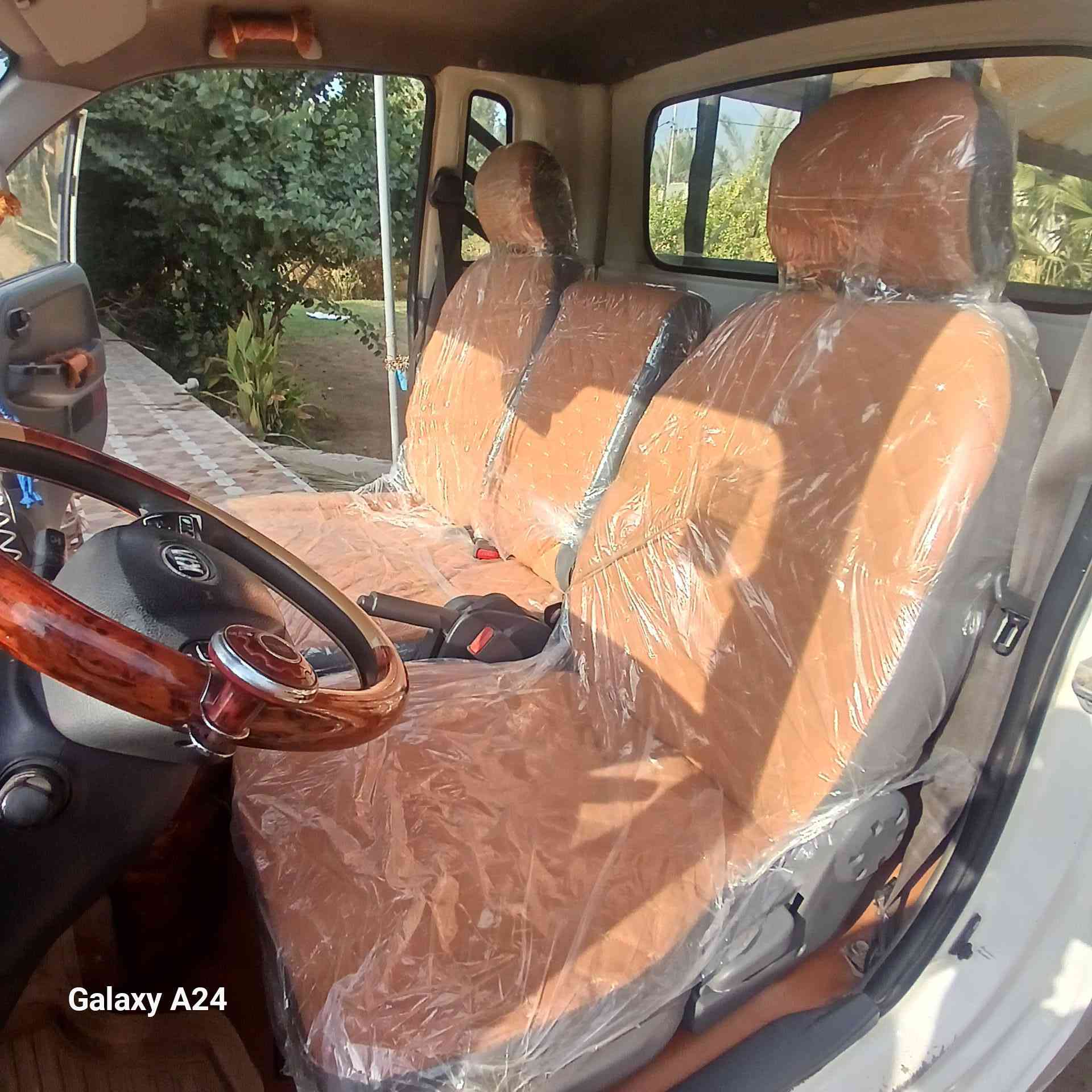 كيه حمل موديل 2015  رقم ديالى الجديد السيارة مكفوله نضيفه مابيه اي نقص مكان السيارة ديالى رقم الهاتف ***********
