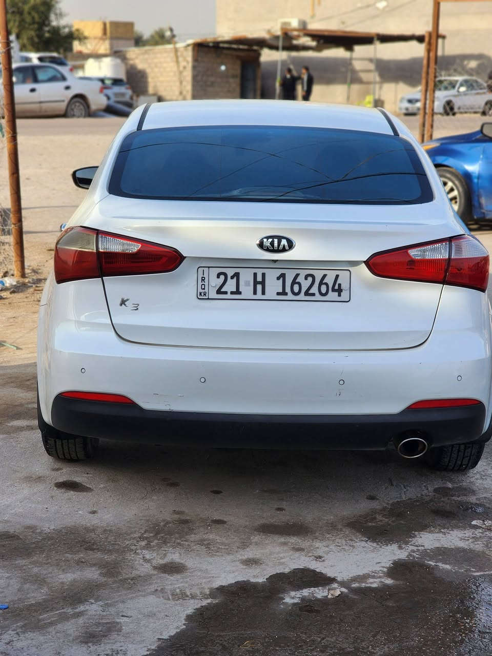 السلام عليكم سيراتو 2014 خليجيه
سياره كير مكينه حداديه كله جديده لد امامي زنون حساس خلفي كامره بلاديه حساسات اشاير بالمري سياره جديده بيه جاملغ الامام صبغ وبنيد بدون دواخل  رقم سلمانيه بسمي تريد تحويل وكاله مكان بابل ***********
