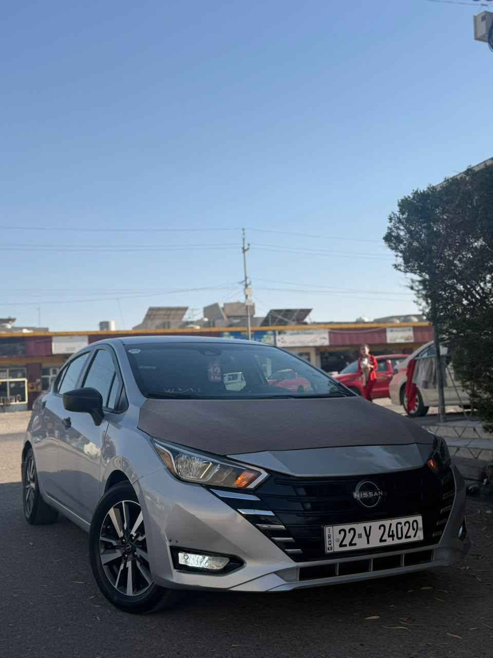 السلام علیکم
نیسان ڤیرسا 2024
چامڵغ ، بۆنیت
لـای سـەکـن تۆزەک ژۆرێی گرتیە بەس
پێش وو پشت کەپسە
رەقەم سەنەوی نوێیە
سەیارەکه توندوو تۆڵە بێ کێشەیە
ئەگەر موشتەری تەلەفون کە گوڵ برا
ژ:م *********** واتس ئاپ أربيل, العراق

