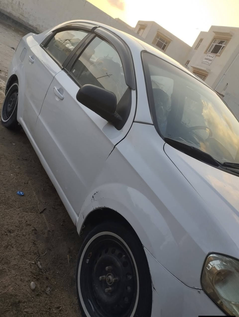 السلام عليكم افيو موديل 2008 اوتماتيك مسكر محور مكينه اوبتره 1600 كير مكينه مكفوله 45 ورقه وبيه مجال بصيط , ***********
