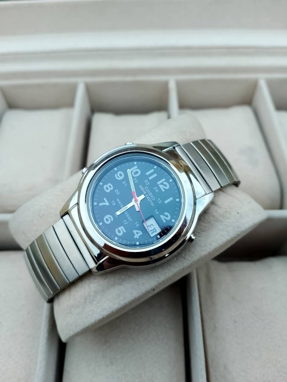 بسم الله الرحمن الرحيم 
تحيه طيبه للجميع ♥️ 
للبيع ساعه كاسيو 
مكينه ياباني اصلي 
سير سل ستيل مطاط 
مكينه بطاريه 
السعر 45 الف 💵 💵 
العنوان بغداد الدورة 
يوجد توصيل إلى جميع محافظات العراق وبغداد أيضاً 
للحجز والاستفسار المراسله على الخاص او على الرقم 
ه‍ *********** ☎️ متوفر واتساب
