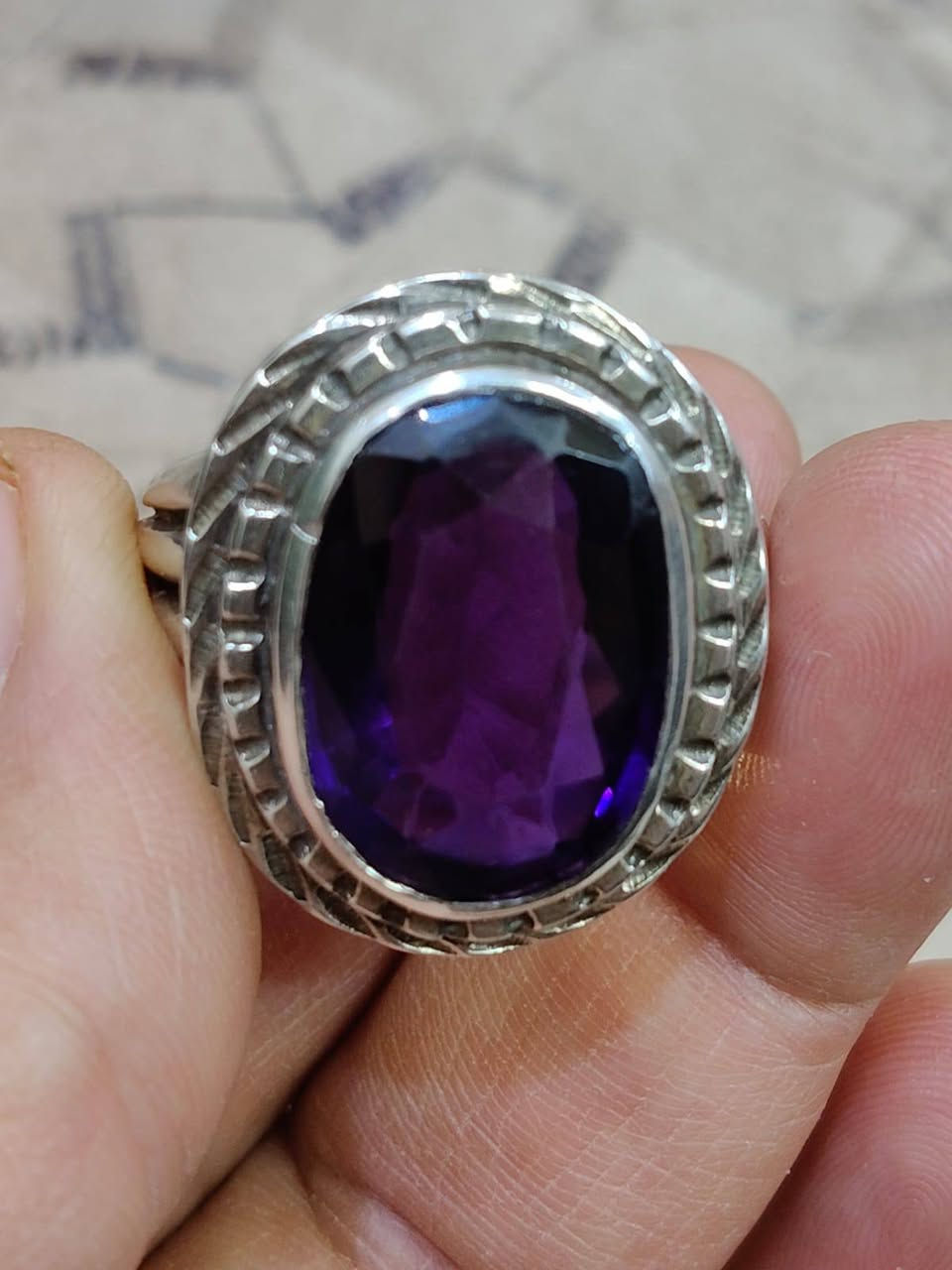 جمشت مترش صياغه يدويه ثقيله قياس 23 سعر 150 الف مكاني مدينة الصدر  ***********
