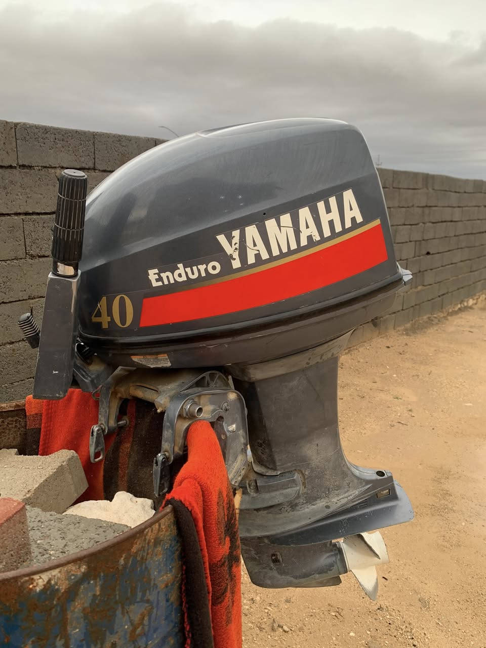 السلام عليكم متاح مكينه 40 دولفين المحرك مجفت جديد ول الگير شرط شركه ولك الفحص وياه بلم نص عمر 

‭0770 429 5478‬ ‭
