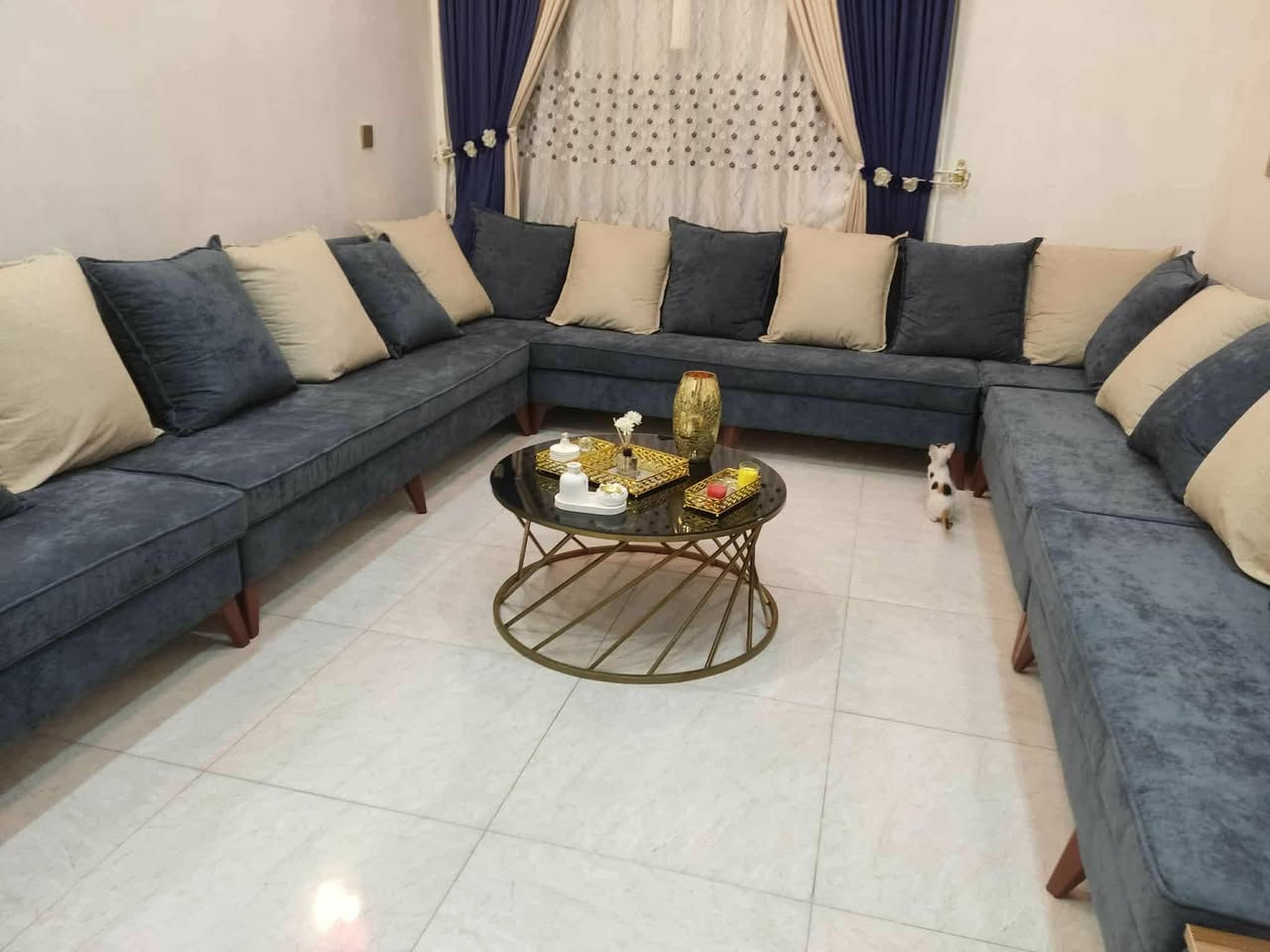 السلام عليكم دار للبيع  140 متر طابقين جديد كافت خدمات سند 25 بغداد الكمالية بستان علي كمال  مربع ذهبي ***********
