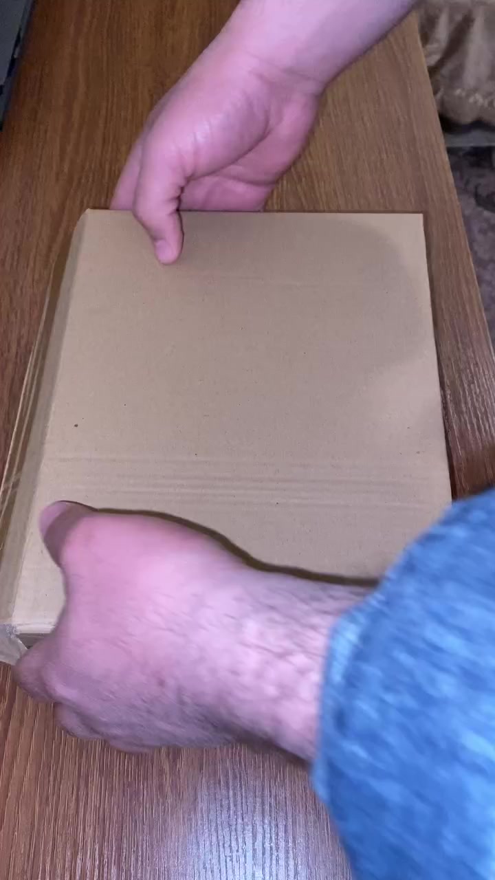 السلام عليكم
منفاخ شحن محمول يشتغل عندك بالمحل بالبيت بالمكاتب اداء وكفائة مقارنة بحجمة ممتازة يجيك بالكاوتون وشاحنة بالاضافة الى بطارية تدوم ليوم كامل 
سعر القطعة 15 
سعر القطعتين 25
والتوصيل لجميع محافظات العراق 5


**إذا كنت صاحب هذا الإعلان وتريد حذفه لأي سبب، رجاءا أرسل رسالة إلى الدعم الفني**