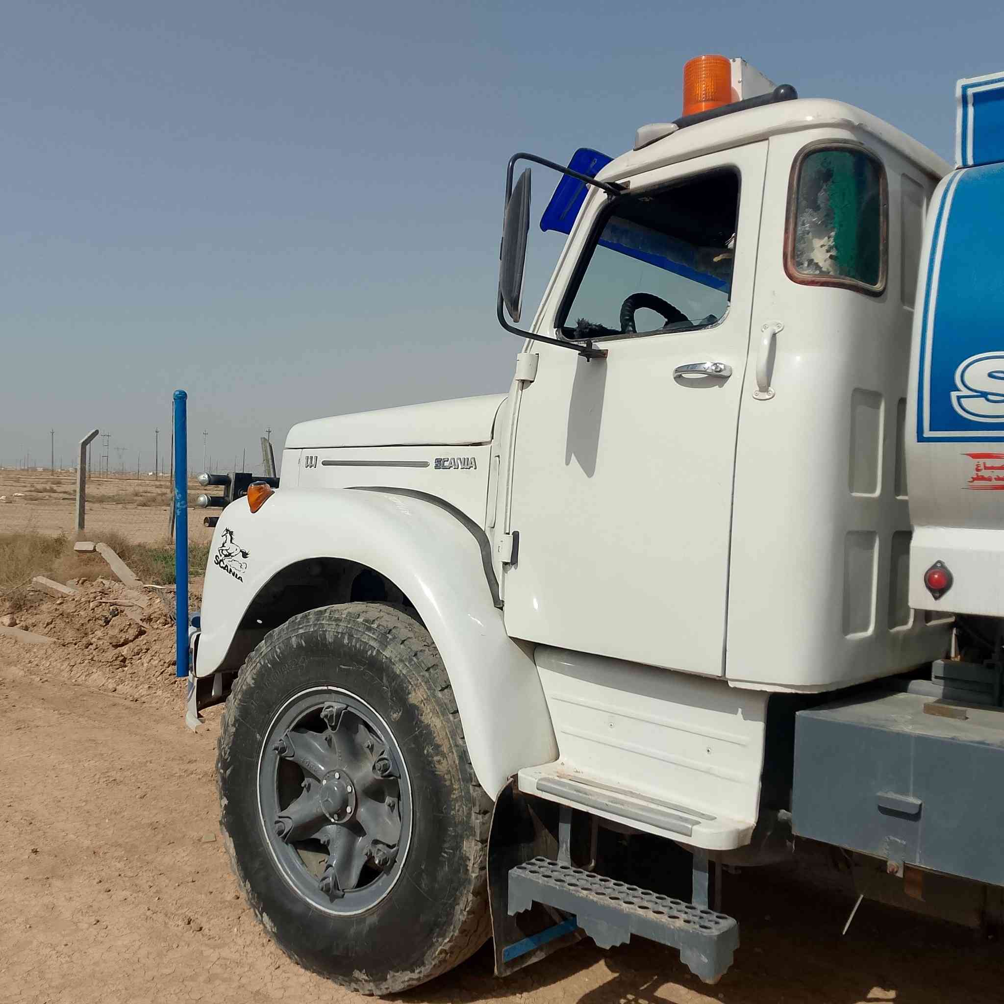 سكانيا *********** 111 سياره جديده مكينه مال 112 تانكي 12,000 تانكي جديد بيها اكسنت جي اف موديل 80
