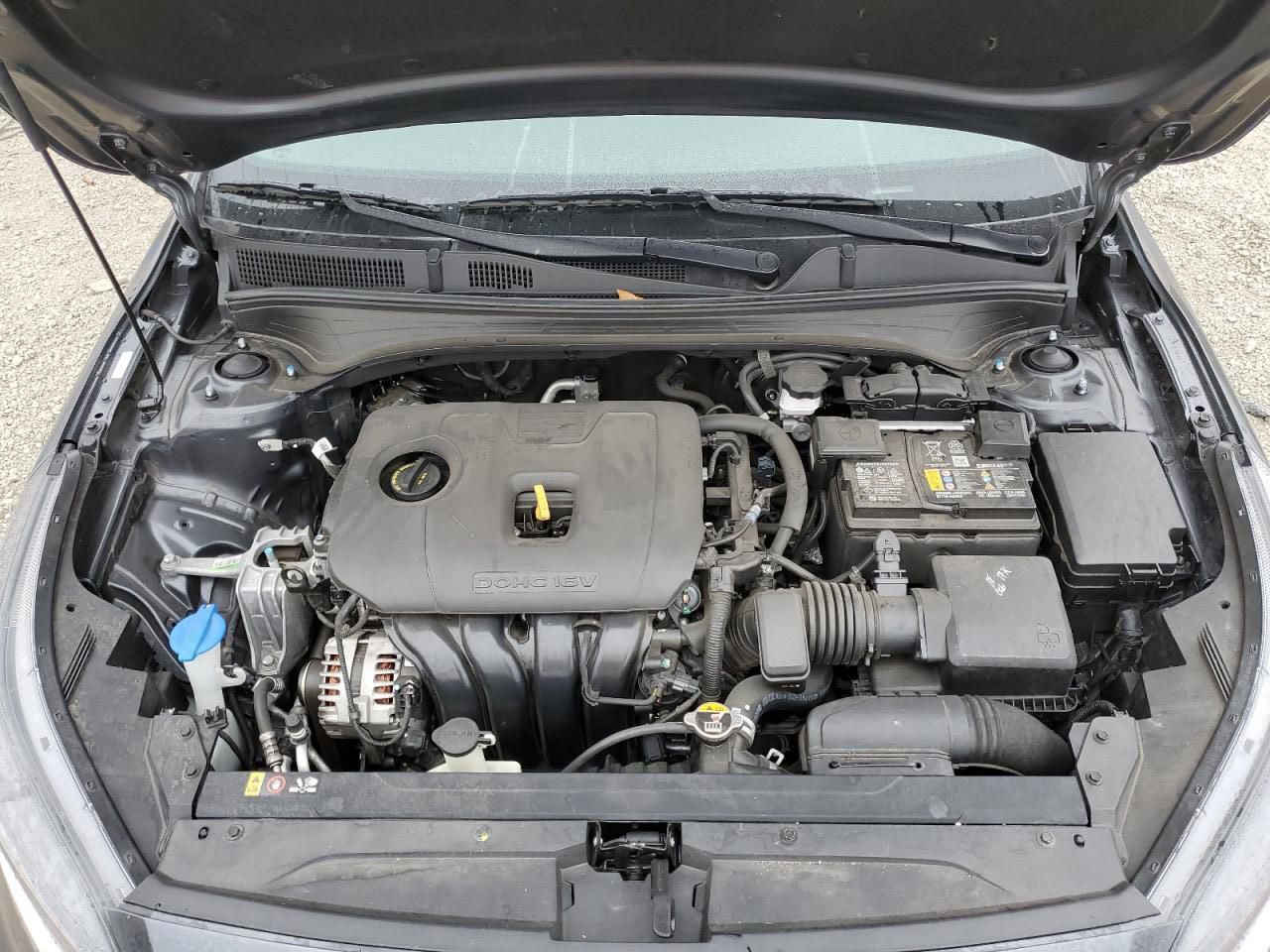 فورتي وارد امريكي 2023 لون نفطي رقم اربيل جديد ماشيه 114 ميل  هيه جاية ماشيه اهواي سيارة اي نقص مابيها محرك 2000 سيارة مابيها حادث صورها موجودة بالمنشور فقط كلير من امريكا 3 قطع كلير فقط رصعات بقمارة بدون طخة سيارة 
مكاني البياع  
***********
السعر 148$
