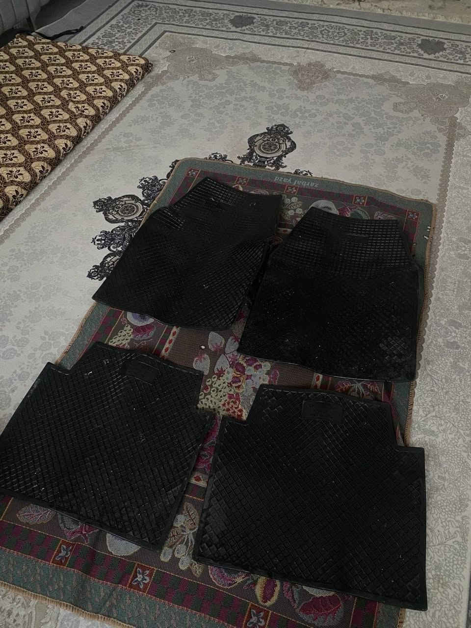 ئه شيايي سياره 35هه زار 
غراض سياره 35الف
مكان كركوك ازادي
***********
*********** كركوك, العراق
