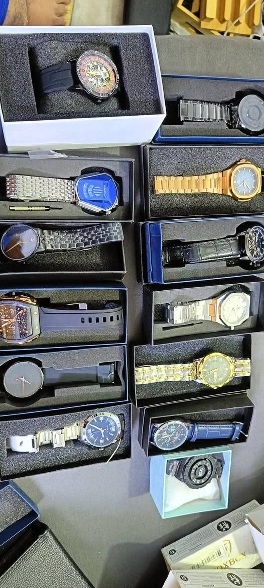 سعر مناسب ***********🛑
توصيل 5الاف لكل العراق 💞🇮🇶
ساعات🛑🛑 dhl📢📢📢📢
