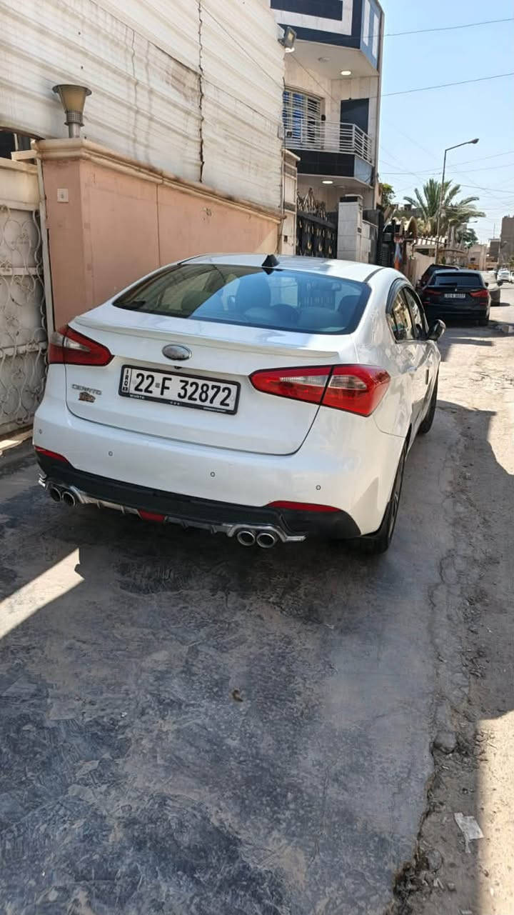 سيراتو ٢٠١٤ خليجي أربيل سنويه باسمي ٢٠٢٩ رقم جديد
مكفوله كفاله عامة كشر مكينه كير محرك ١٦٠٠ دوش 
حساسات امامي خلفي 
شفتات ستيرن كاميرا مرايات سلايد بصمه تشغيل بصمه ابواب سلايد روف سقف 
فول مواصفات واحد ع واحد 
برغي ممفتوح بيه بلاديه 
دوشمه كشنات جلد تركي اصلي جديدة تخم تاير جديد 
الاتصال ع الرقم ***********
115$ وبيها مجال بسيط للشرايه
