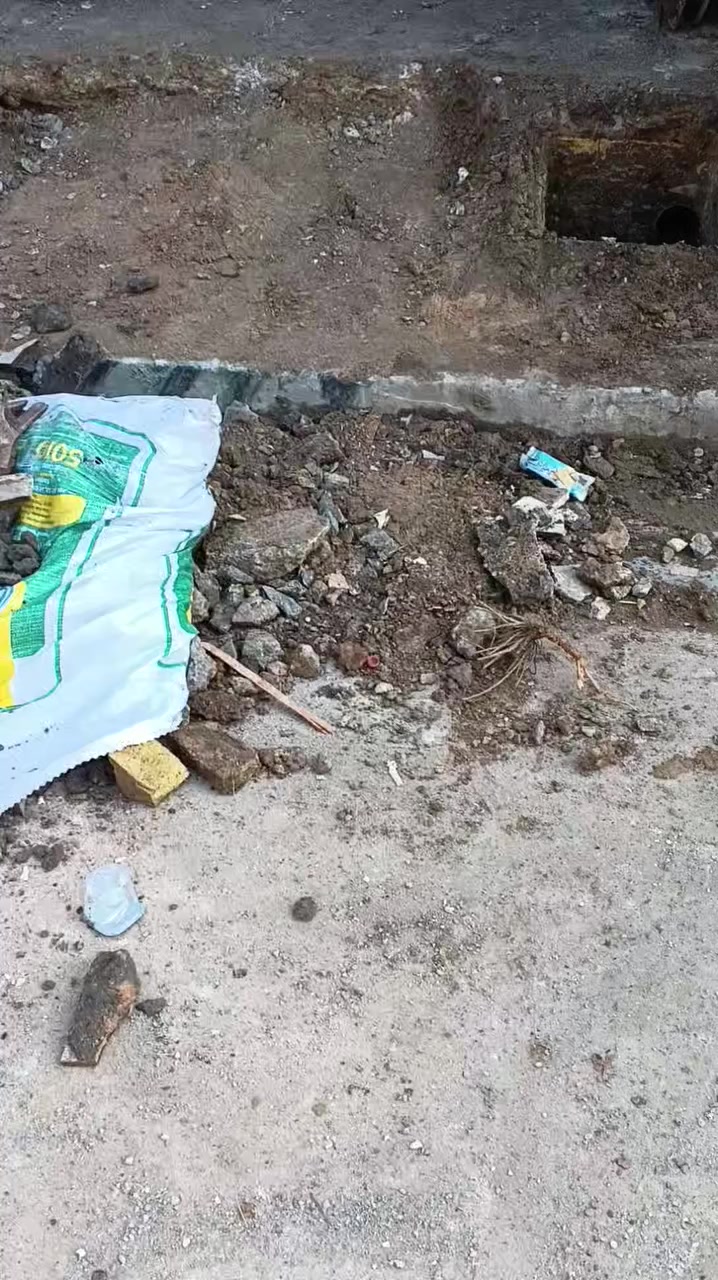 كادر مختص بالتفليش والتگشير والترميم اتصل وبخدمتك *********** بي واتساب متفرغ حالين
