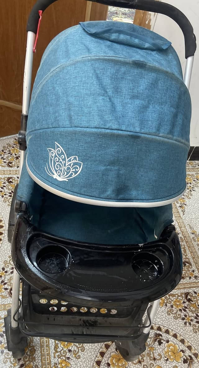 عربانة طفل للبيع
السعر 75 الف 
***********
المكان/ الحلة / شارع 80
