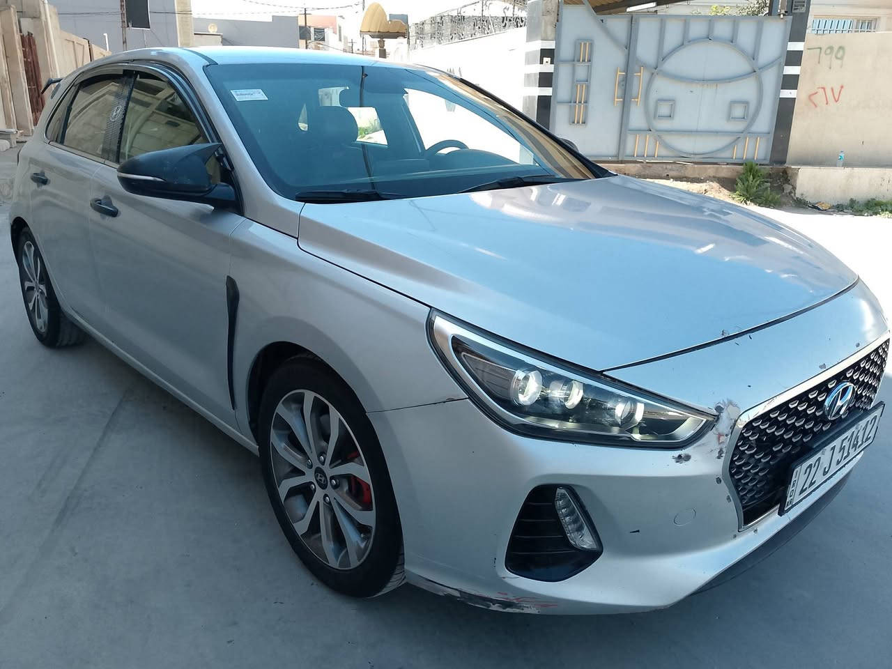 النترا 2018  بدون اي ضرر بها صبغ امريكا بيها خمس قطع  فول اوتوماتيك تحكمات ستيرن شفتات بالستيرن اند بريك بصمه تبريد قطعتين اوتو هولد سبورت انظمه سياره تبريد قطعتين وبيها بعد مواصفات السياره حيل حلوه ومواصفاتها لايتات عدسه عدسات بقلايه ليد سياره حيل حلوه السعر 105$$وبيها مجال قليل اتصل 130 170 7 7 0


**إذا كنت صاحب هذا الإعلان وتريد حذفه لأي سبب، رجاءا أرسل رسالة إلى الدعم الفني**