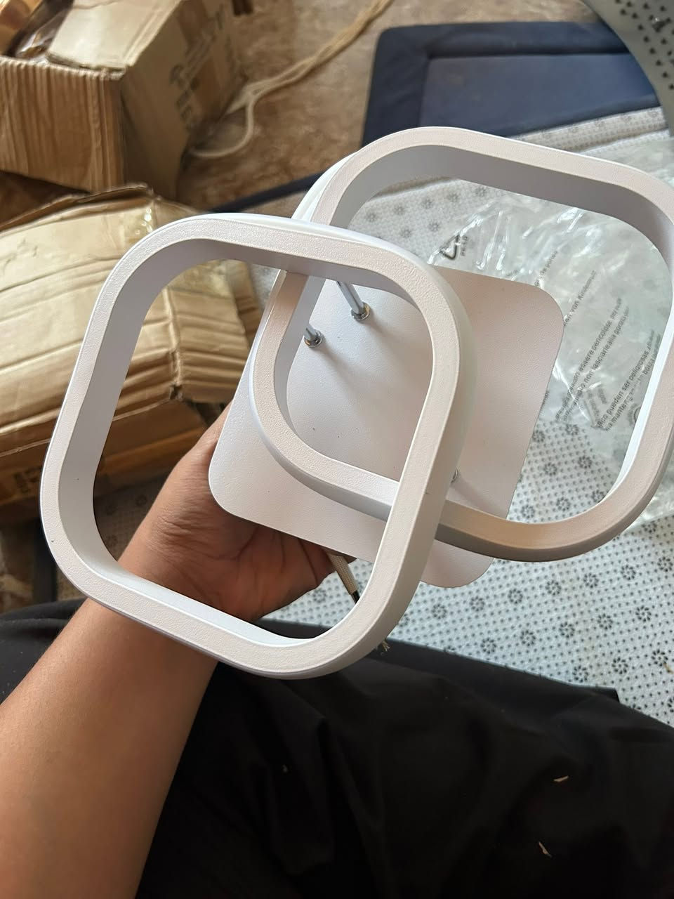 ثريات اصليات جدد مامستعمل شخط مابيهن شغالات 100/100 سعر35 بيه مجال بسيط


**إذا كنت صاحب هذا الإعلان وتريد حذفه لأي سبب، رجاءا أرسل رسالة إلى الدعم الفني**