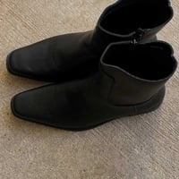 مقاس ٤٤ • ملابس