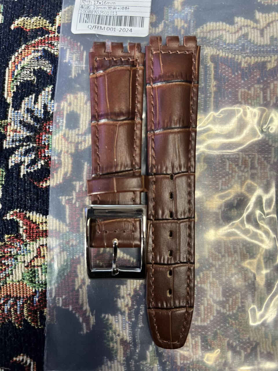 سيورة ساعات جلد ياباني المنشأ طلعلي بالامزون كمية خير من الله أبيع شلعة أو مفرد  الإستفسار خاص او واتس اب ***********
