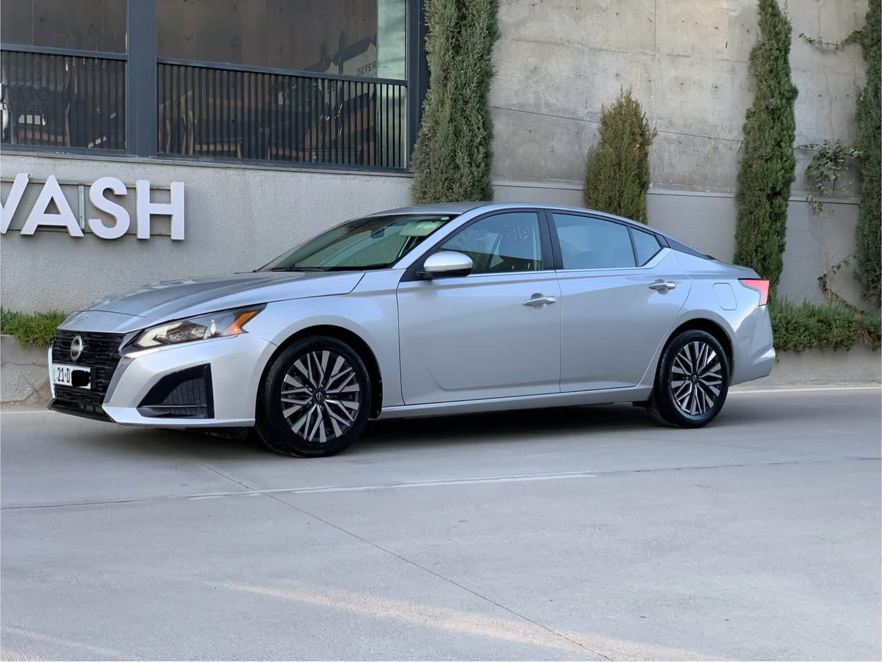 نیسان ئالتیما ٢٠٢٣ SV
سەیارەکە بۆنیت و چەمەلەخ بۆیاخە بی ناوگرتن  لەگەل 
یەک پەلە. هیچ ساردو پیدی ئاری نیە .
سیتی رادیتەر ، بەوابە ، رادار، هەموی بەشەرت.
تەنها ٣١ هەزار روشتوە. سەیارەکە رەقەمە و سەنەوی تاوەکو ٢٠٢٩ تازەیە. 
مواسەفات؛،
لایت لید، شەغال ، دەرگا و سنوق بەسمە، راداری پیشو دوا، خەتی جادە، رادار ٣٦٠، کشن کارەبایی، شاشە گەورە.

ژمارە شاصی 
1N4BL4DV4PN329977

ژ.م 
***********
سلیمانی السليمانية, العراق
