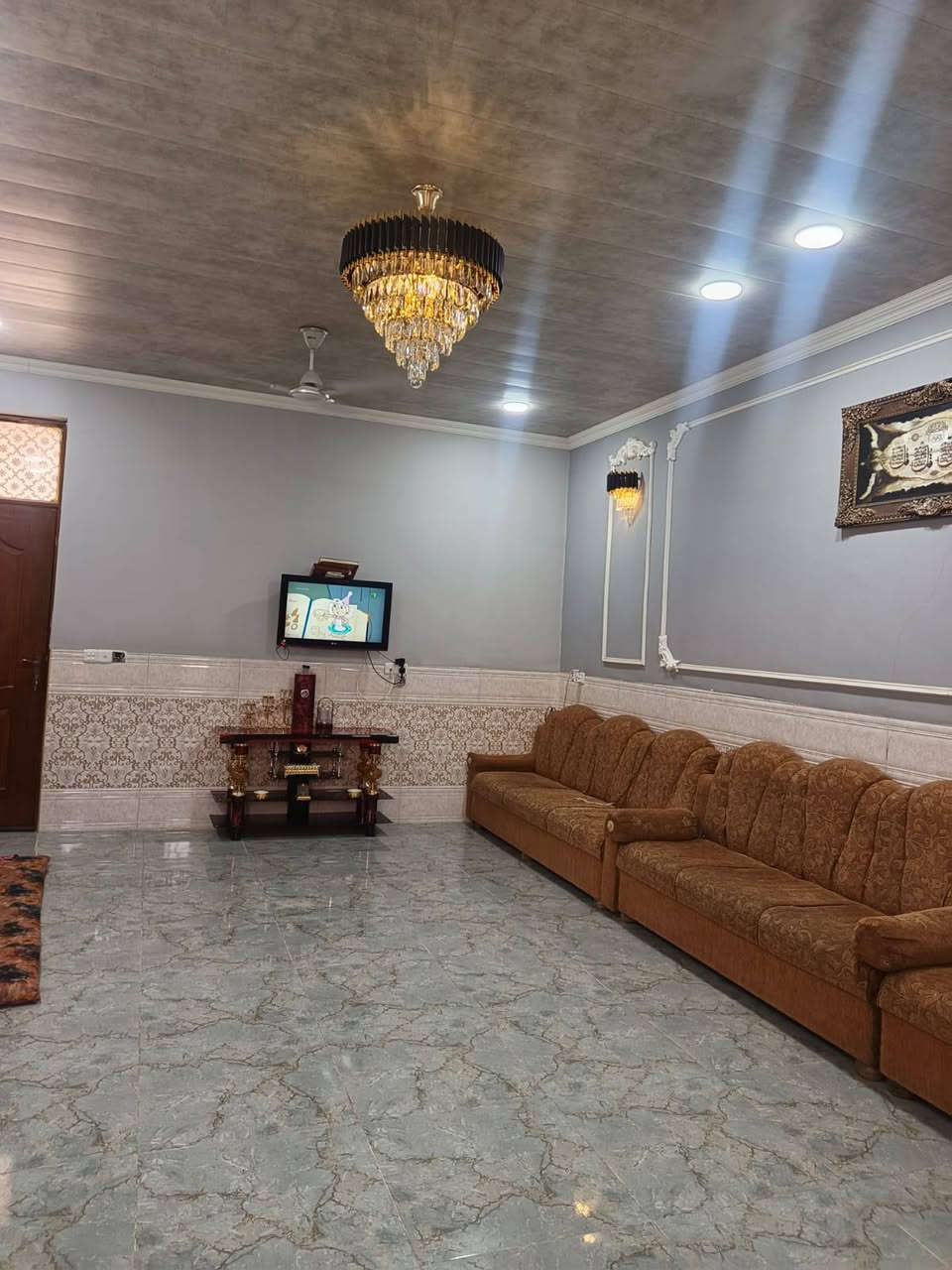 بيت للبيع بالعرموشية قرب جامع المختار للأستفسار ***********
