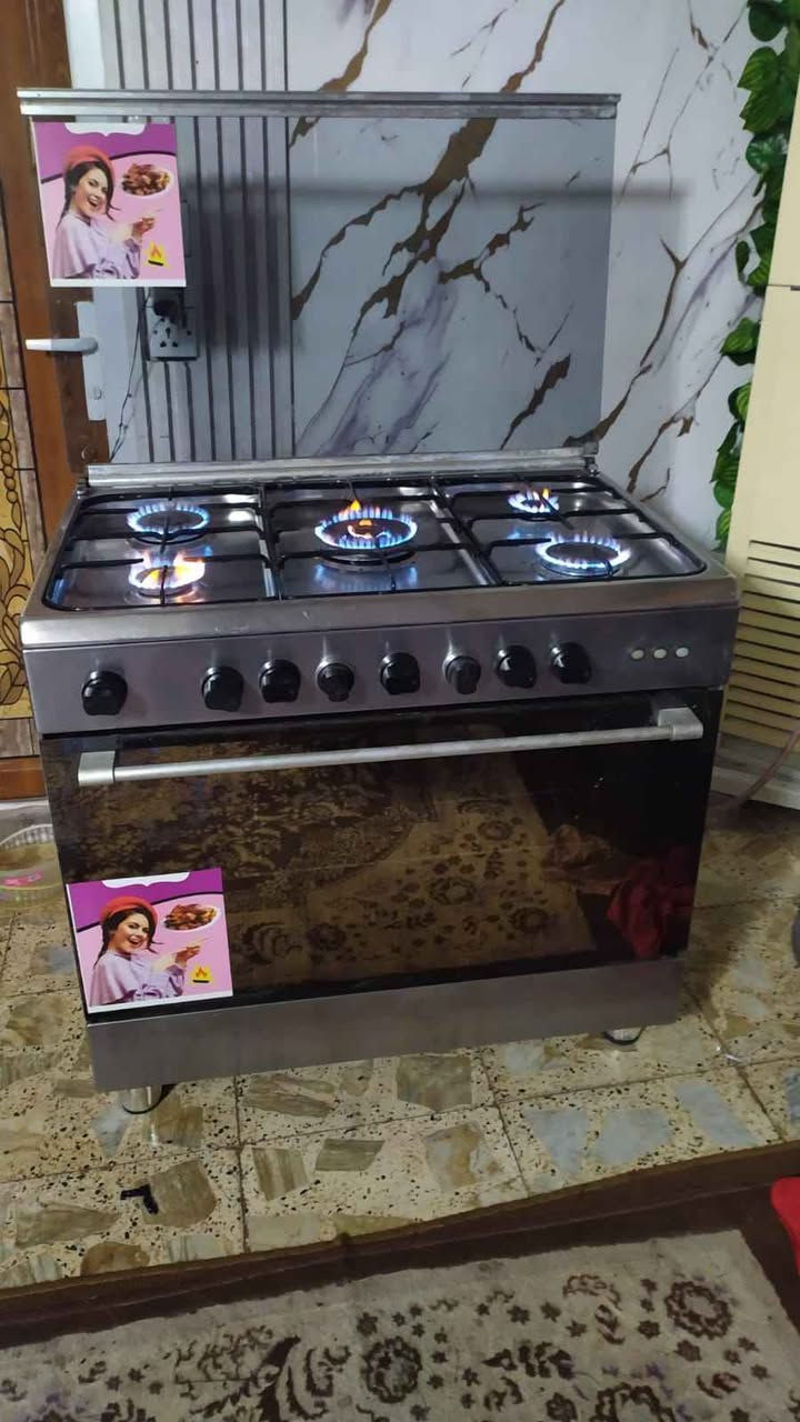 طباخ خمس عيون ايطالي نضيف جدا شغال عيون وفرن مكاني بغداد سعره 225 
بي مجال بسيط للشراي فقط بغداد, العراق


**إذا كنت صاحب هذا الإعلان وتريد حذفه لأي سبب، رجاءا أرسل رسالة إلى الدعم الفني**