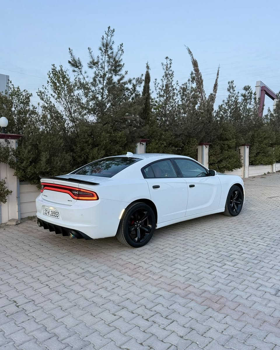 (رمضان كريم)
جارجر 2018 بدون صبغ
 رقم سليمانيه دولي
شرط تحويل
بيه جنطه تبديل بلادي  
استخدام شخصي ماشيه 91
سياره نضيف متعوب عليه مال جناي
رجاءتاج راسي حبيبي الغالي تشوف
 ماعجبك سعر ماعندك امكانيه 
اعبر المنشور وجنك ماشايف لاتعلق
تكسر حلال الناس كلشي بسعره 
وكلشي اكو بسوك غير متجواجد ع فيس 
بصمه 
كشنات جلد 
كشنات هيتر 
كشنات كهرباء
شاشه جبيره 
عليها منظومه لايتات زين 
السياره محرك 6 سلندر 
كير محرك شرط مكفول 
 تخم تاير جديد   
سياره كلش جديده ومرتب
السعر205وبيها مجال بسيط 
ملاحظه؛إني ما جاوب ع خاص
ع تعليقات مامتجواجد ع فيس
شراي خابر تجي يمي عين غلطه
عين فراش اخدمك بيك خير تدلل
العنوان كركوك
للاستفسار:
***********
