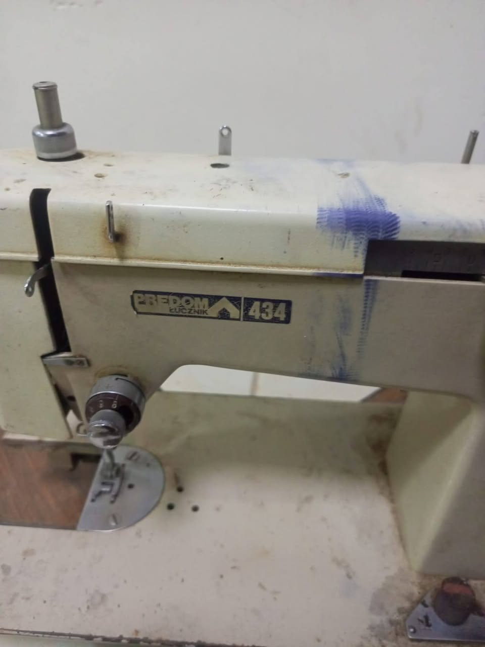 مكينه للبيع نضيف شرط الشغل مابي كل عيب بس تريد ميزانيه مال ابره
سعره 70 وبي مجال مكاني كركوك حي العسكريه ***********
