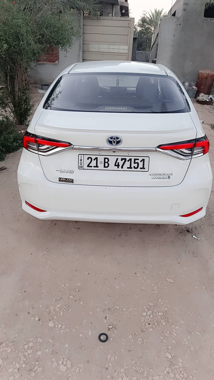السلام عليكم
كورلا هايبرد موديل ٢٣ فول مواصفات بيهه صبغ جاملغ وبنيد فقط بدون حادث ماشية ٣٨ km تريد وكاله او مداور ثاني يوم
السعر ١٢٥ وبيهه مجال
***********
