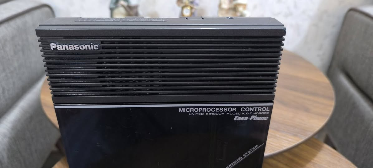 السلام عليكم
جهاز مسجل 
ماركه Panasonic 
صناعه ياباني 
جهاز تسجيل مكالمات ارضي 
و مسجل 
شغال مع المحول 
السعر 35 
التوصيل 5 بغداد 6 باقي المحافظات


**إذا كنت صاحب هذا الإعلان وتريد حذفه لأي سبب، رجاءا أرسل رسالة إلى الدعم الفني**