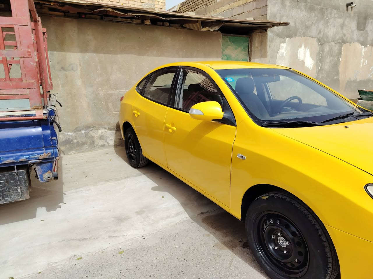 افانتي موديل 10 باسمي مكينه 16 جديده كير جديد تريد تحويل تريد وكاله السيارة مكفوله من الظربه السياره بالعماره السعر 100 وبيهه مجال للاستفسار ***********
