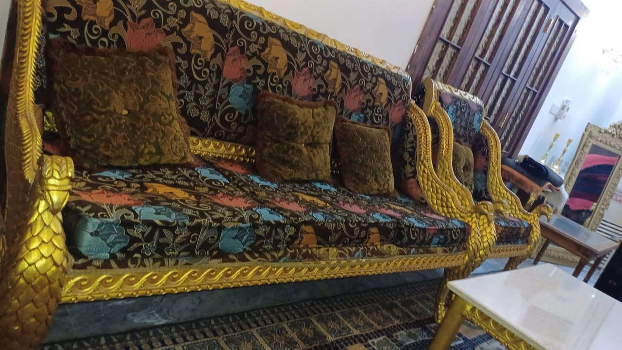 تخم قنفات المصري الرزان ابو تنين جديد ستعمال قليل عشر نفرات بغداد الدوره ***********
