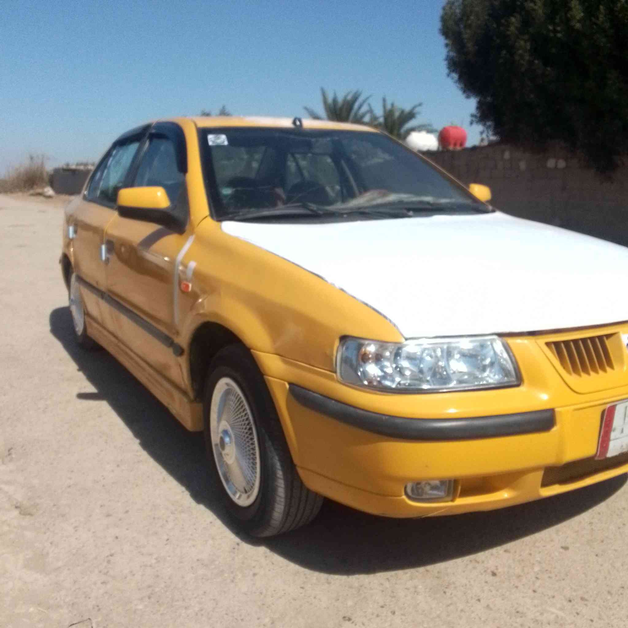 السلام عليكم سمند 2011مكفوله من الضربه القويه كير مكينه خير من الله مصغرة هيئة وغرامات تخم تاير حداديه جديده تبريد شغال ثلج تتدفئه شغاله كهربائيات كلها شغاله سيارة جاهزة كبل لشارع
مكاني واسط الصويره 
السعر 27وبيها مجال 
***********
