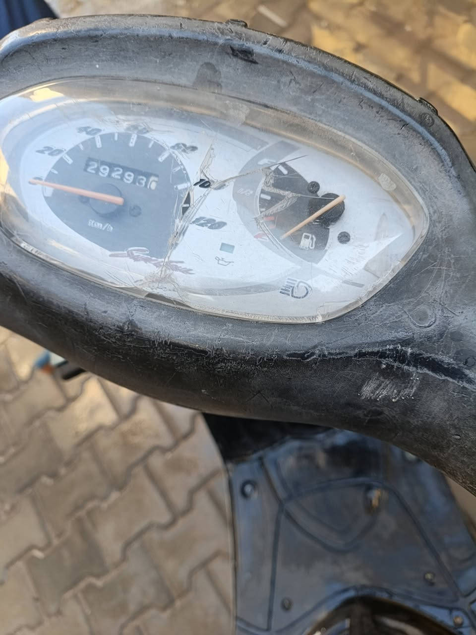 ماكس قجمة للبيع محرك جديد تاير جديد سلف 55 كابريتر جديد كلج خلفي رياضي يدات جديدات نقص باتري و لايت امامي فقط شغالة نكرة مكاني الدورة *********** سعر 352
